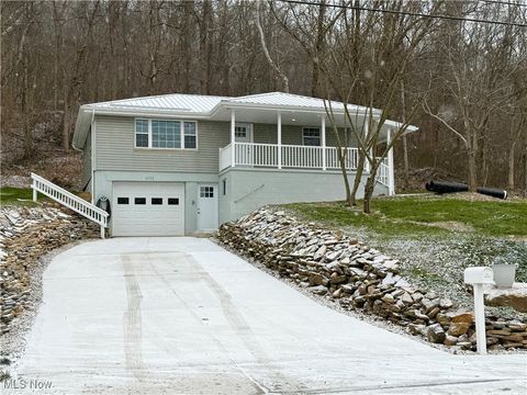 Homes For Sale - 6050 N Pleasants Highway<br/> Pleasants County, Saint Marys, WV 26170