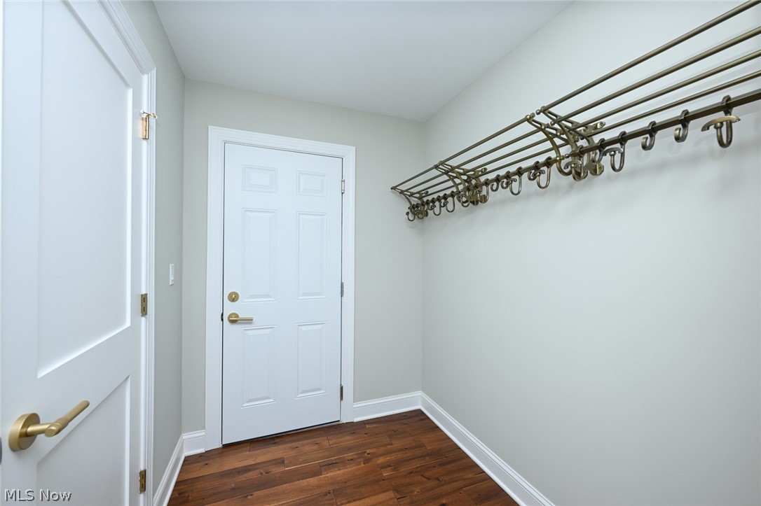 Siegler & Sons Beachwood Cou - Residential