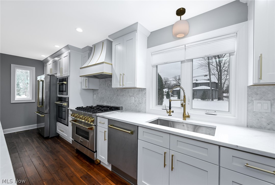 Siegler & Sons Beachwood Cou - Residential