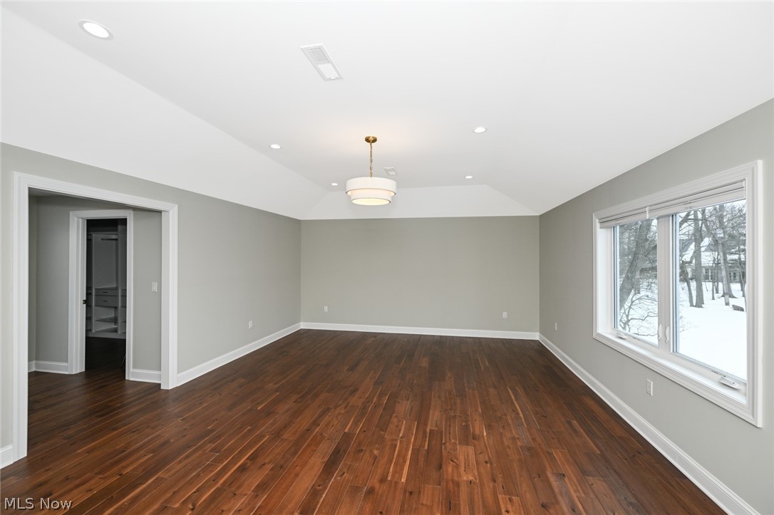 Siegler & Sons Beachwood Cou - Residential