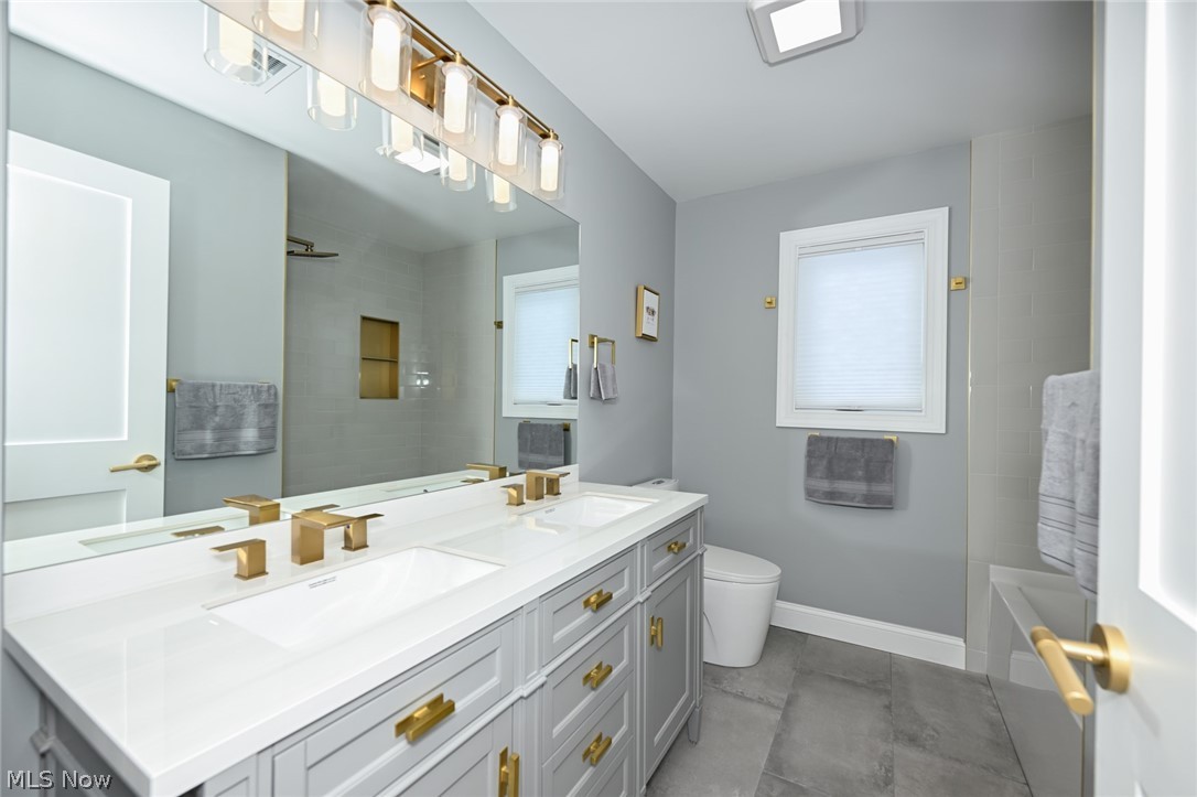 Siegler & Sons Beachwood Cou - Residential