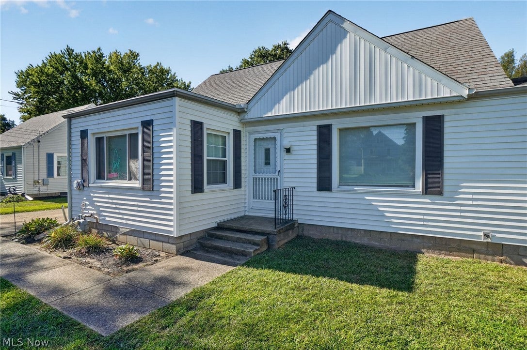 2825 E Center Street