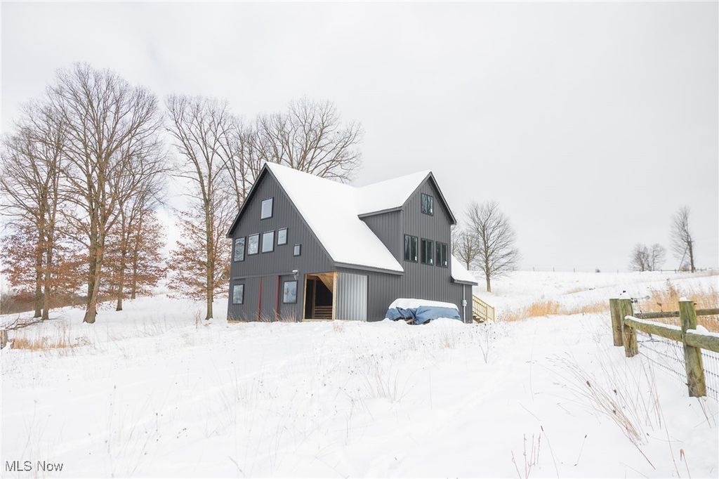 Photo of 3640 NW Hope Road, Magnolia, OH 44643 (MLS # 5184679)