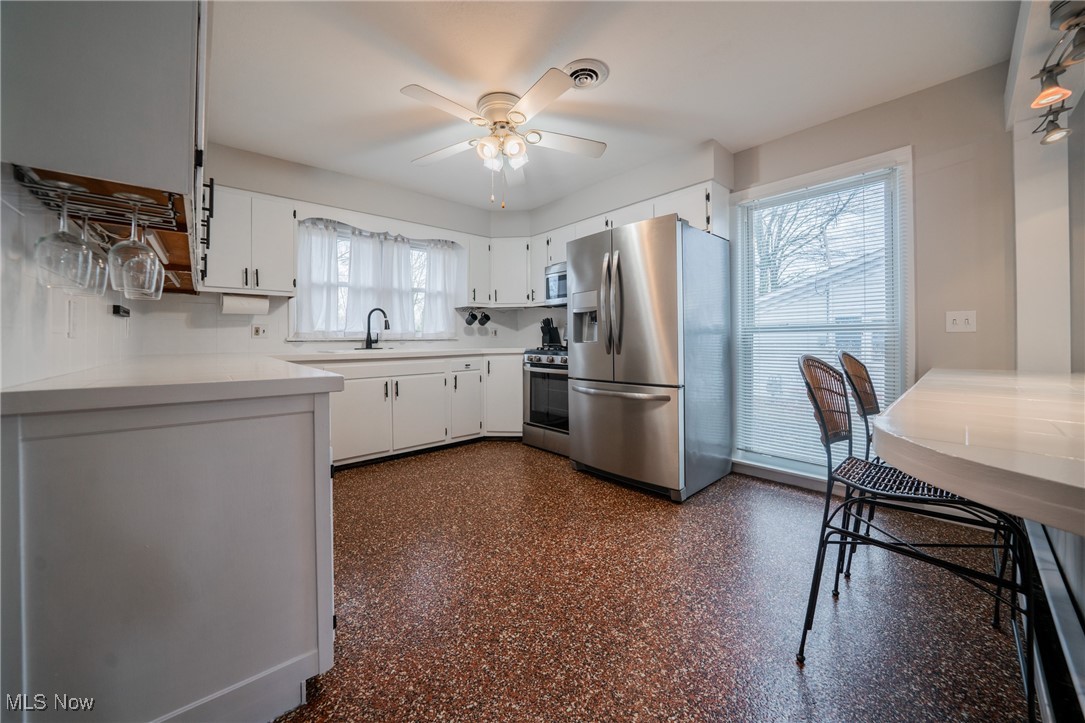 436 High Meadow Road, Amherst, Ohio image 11