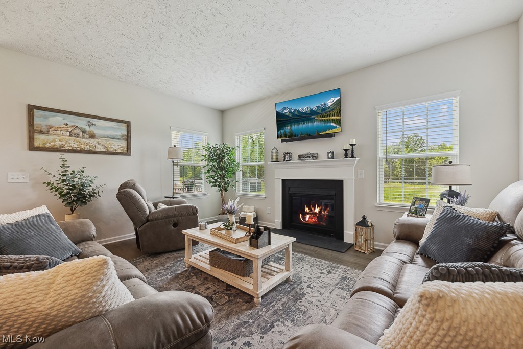 Hickory Crk Ph One - Residential