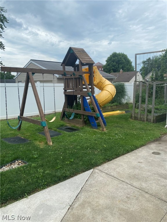 Walnut Strett/A A Moores Bann - Residential