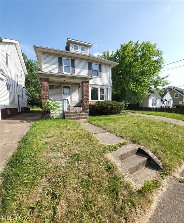 3 bedroom 1 bath Canton home on Cottage Place NW for rent. New flooring throughout. All new appliances. Refinished soaker tub. New furnace and newer ac! $1095 mo rent plus $1095 deposit.T pays all utilities. No credit check. $50 app fee per adult to background check eviction and criminal history. THIS WILL NOT last- so call now to see!