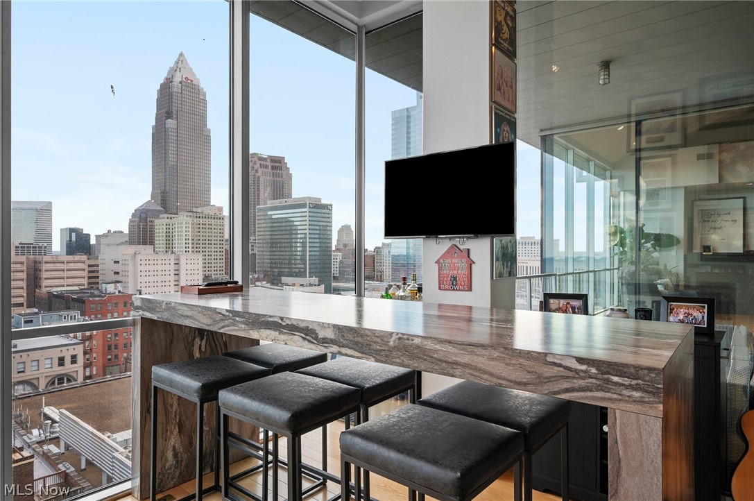 Pinnacle Condominium - Residential