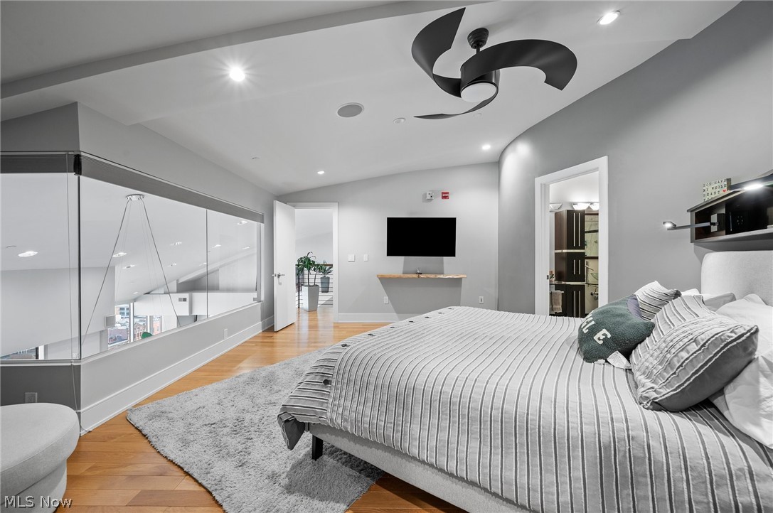 Pinnacle Condominium - Residential