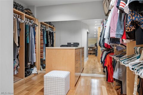 Tiny photo for 701 W Lakeside Avenue #PH-2A/1302, Cleveland, OH 44113 (MLS # 5188073)