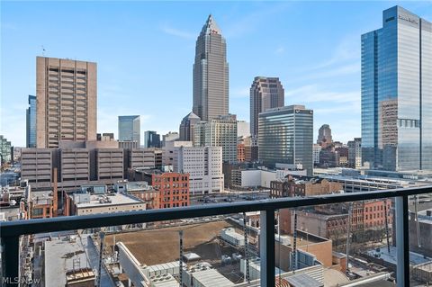 Tiny photo for 701 W Lakeside Avenue #PH-2A/1302, Cleveland, OH 44113 (MLS # 5188073)