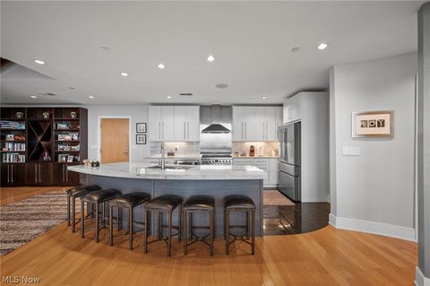 Tiny photo for 701 W Lakeside Avenue #PH-2A/1302, Cleveland, OH 44113 (MLS # 5188073)