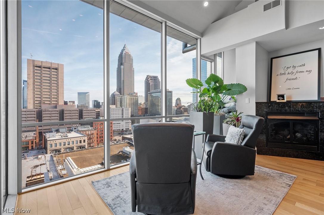 Pinnacle Condominium - Residential