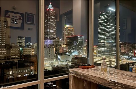 Tiny photo for 701 W Lakeside Avenue #PH-2A/1302, Cleveland, OH 44113 (MLS # 5188073)
