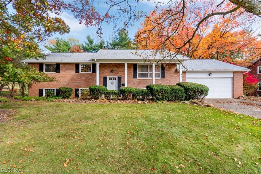 Large lot .7 acre on private cul-de-sac and close to everything in town. Oversized brick bi-level with heated garage, updated kitchen and appliances, new roof shingles and gutters 2023, AC 2020, huge Family Room with fireplace on lower level, Recreation Room and 4th bedroom on Lower Level with full bath, large Laundry Room and lot of storage area, waterproofed basement with transferrable warranty.