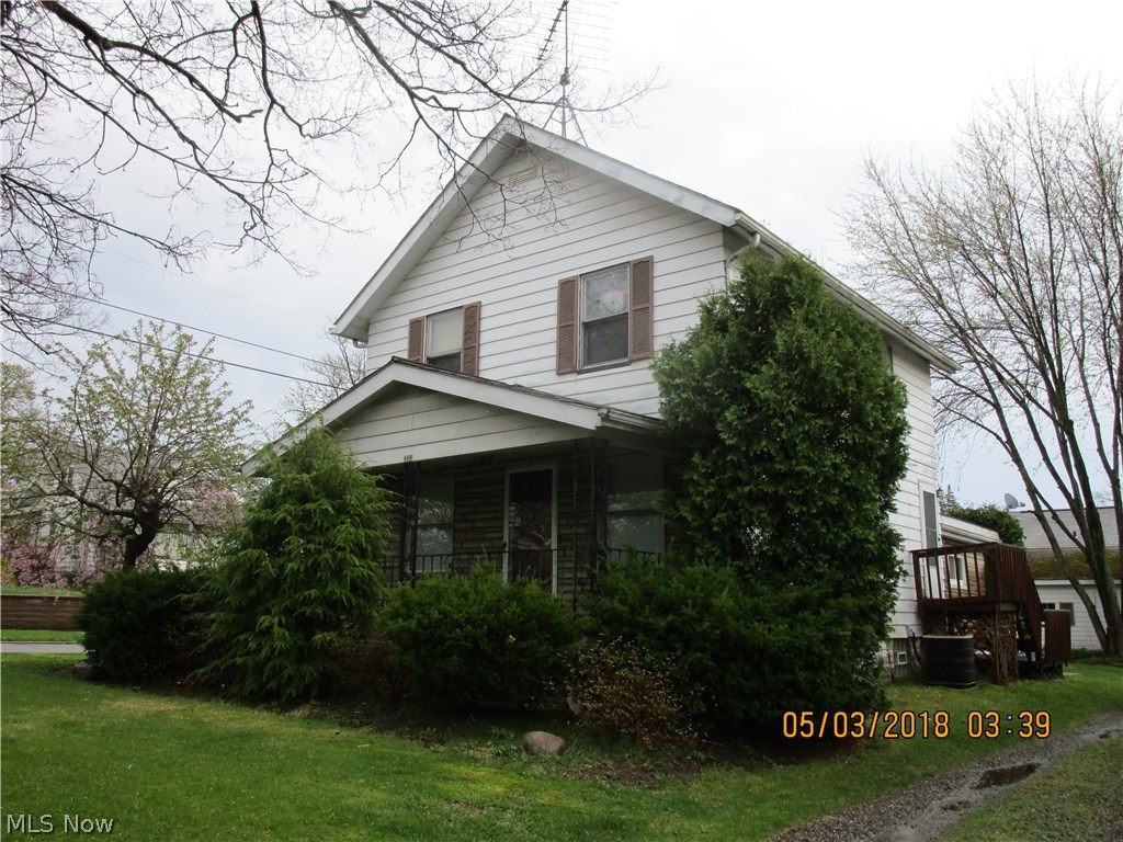 Single family home currently set up as an up down duplex. Detached 1 car garage. Home in need of repairs. Nice area. Sold as is.