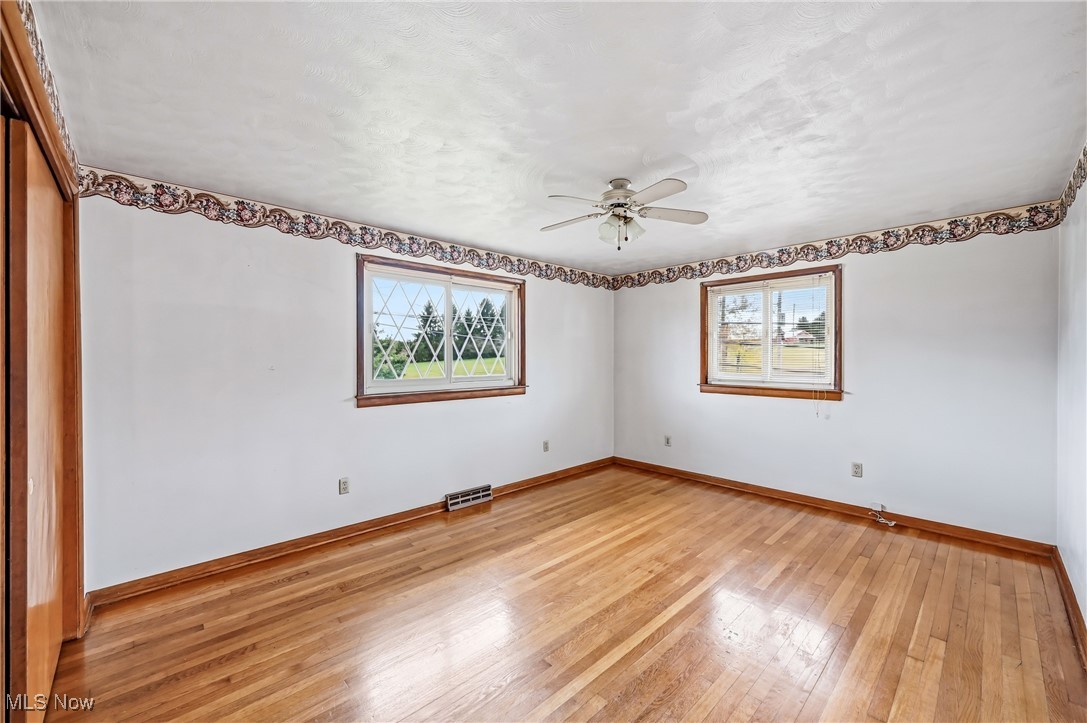 East Liverpool, Ohio 43920, United States, 3 Bedrooms Bedrooms, ,1 BathroomBathrooms,Residential,Active,233218