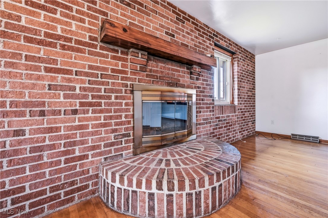 East Liverpool, Ohio 43920, United States, 3 Bedrooms Bedrooms, ,1 BathroomBathrooms,Residential,Active,233218