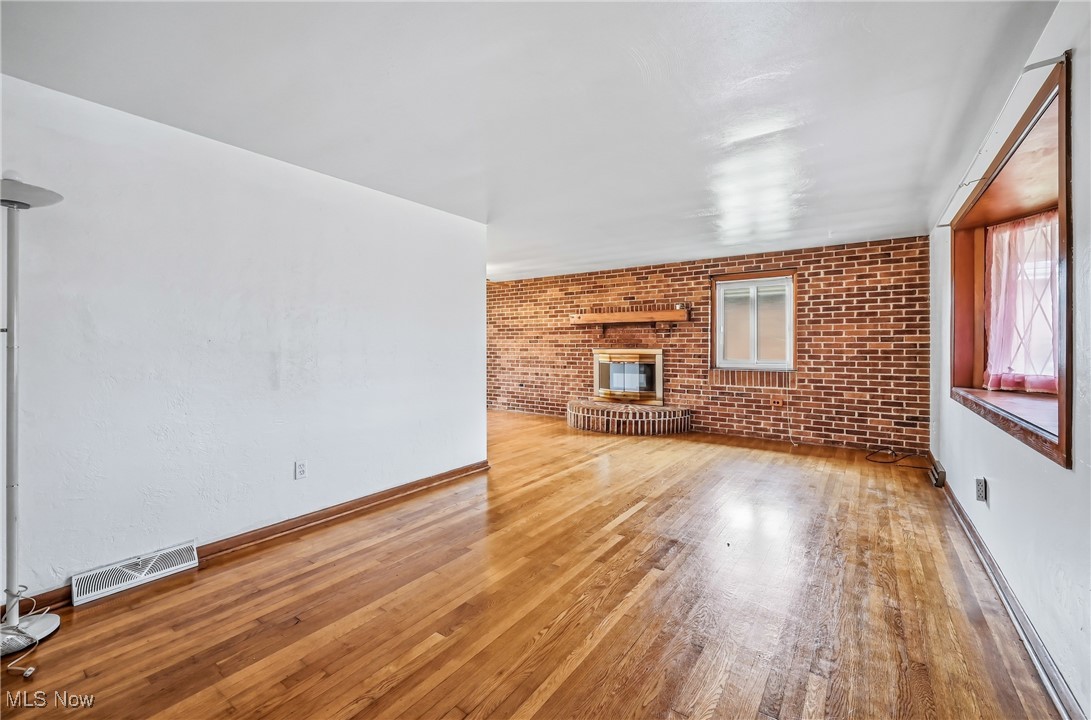 East Liverpool, Ohio 43920, United States, 3 Bedrooms Bedrooms, ,1 BathroomBathrooms,Residential,Active,233218