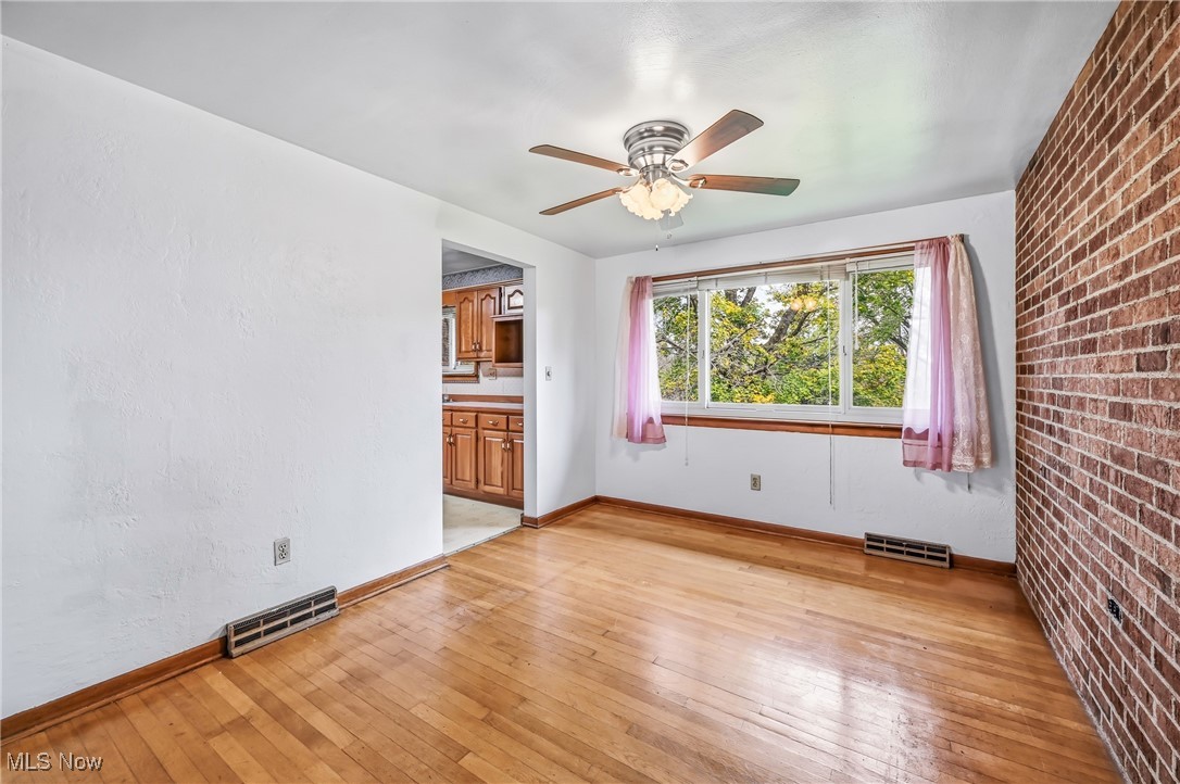 East Liverpool, Ohio 43920, United States, 3 Bedrooms Bedrooms, ,1 BathroomBathrooms,Residential,Active,233218