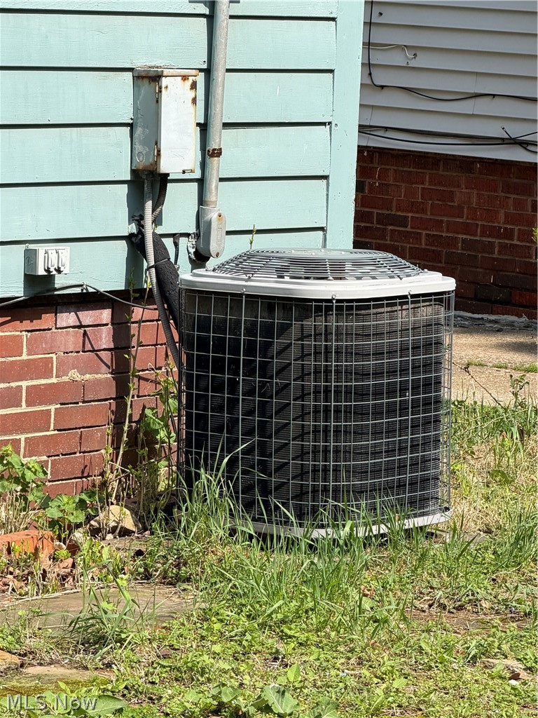 Berwald-Stewart Cos Colonial - Residential