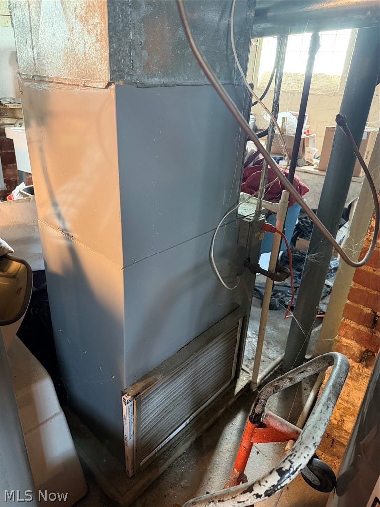 Berwald-Stewart Cos Colonial - Residential