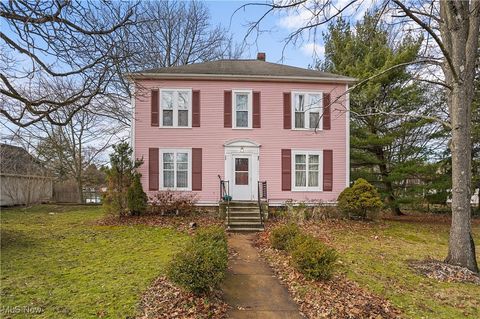 Apartment For Sale - 11769 Peckham Avenue<br/> Hiram, OH 44234