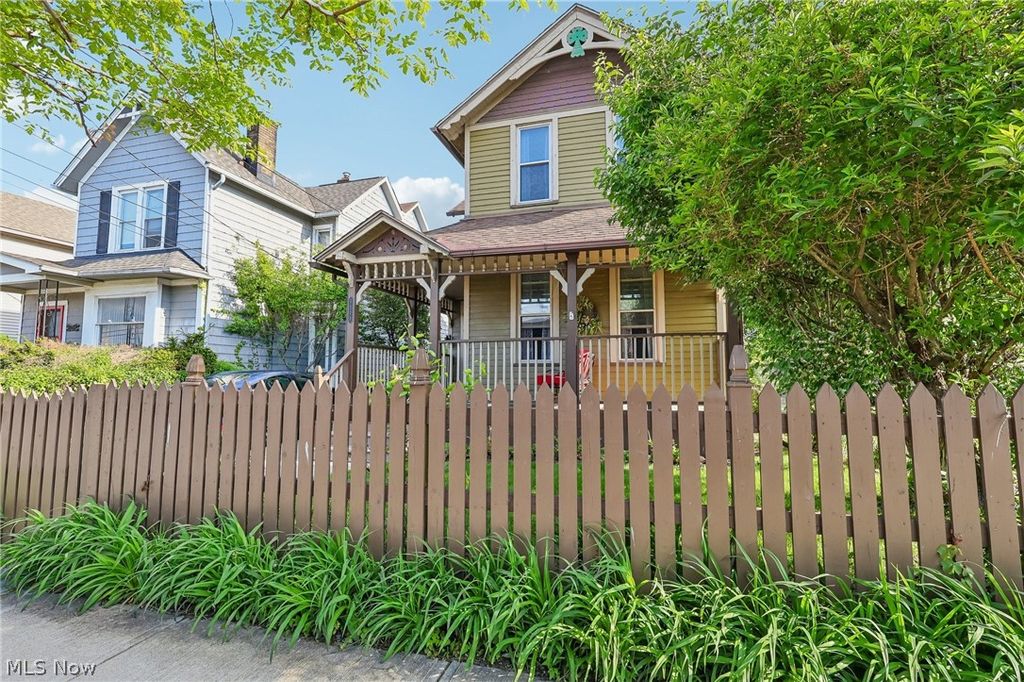 Photo of 1111 Clark Avenue, Cleveland, OH 44109 (MLS # 5207875)