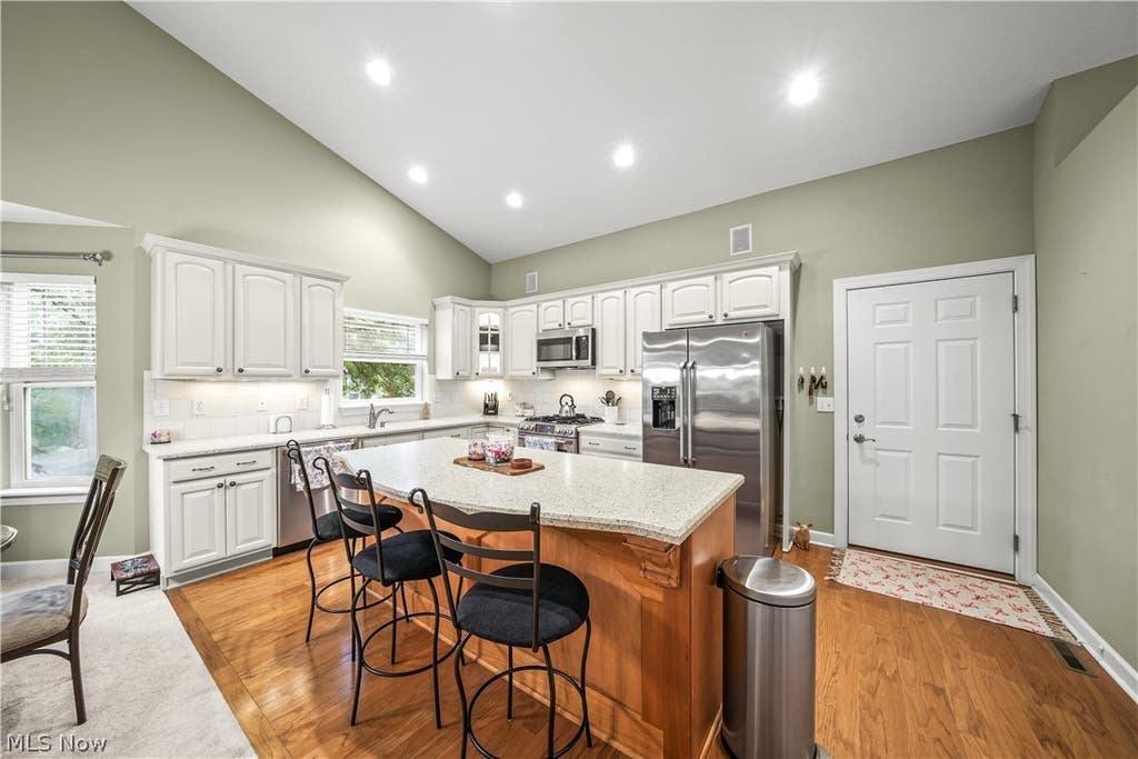 Photo of 169 Waterford Way, Tallmadge, OH 44278 (MLS # 5223389)