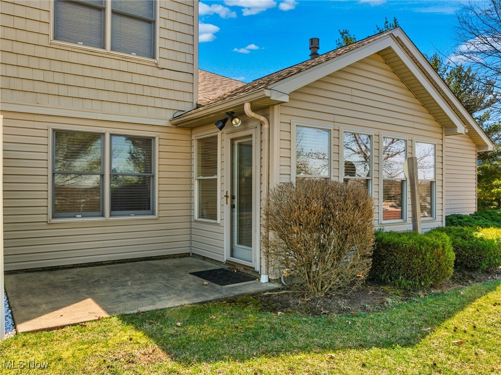 227 Pinehurst Drive, Dover, Ohio image 4