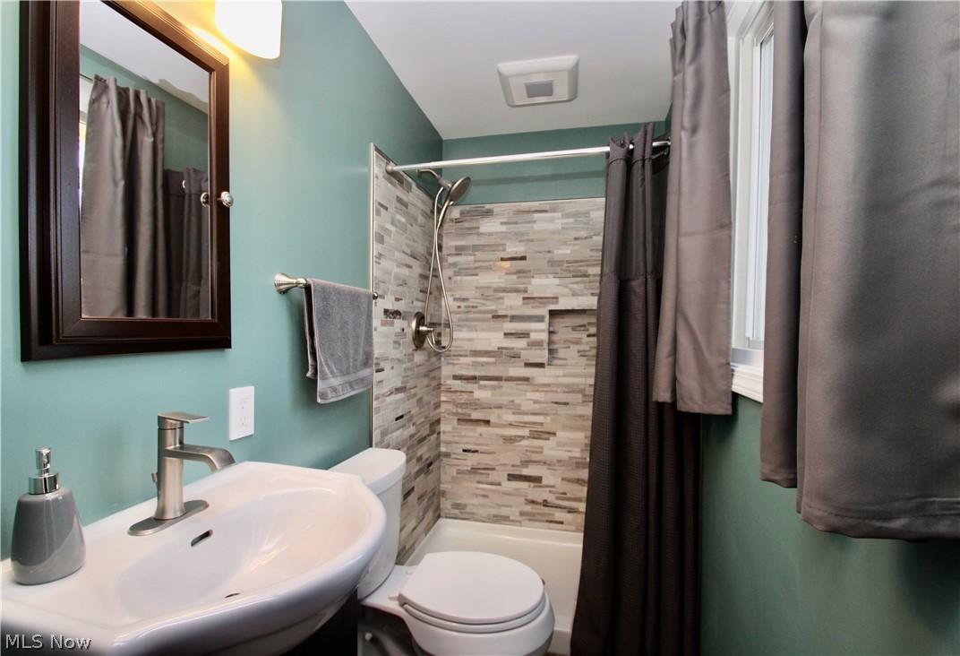 Gem Field - Residential