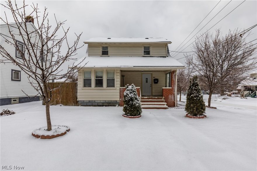 This beautiful colonial house located in the heart on North hill which is minutes away from highway,shopping and so many things have tons of updates including New Roof February 2021,New Carpet,New Vinyl Flooring,New AC and Electric few months ago.Bathroom is completely updated.It also have fully fenced backyards.Call your favourite realtor today and  make appointment today before it is gone.