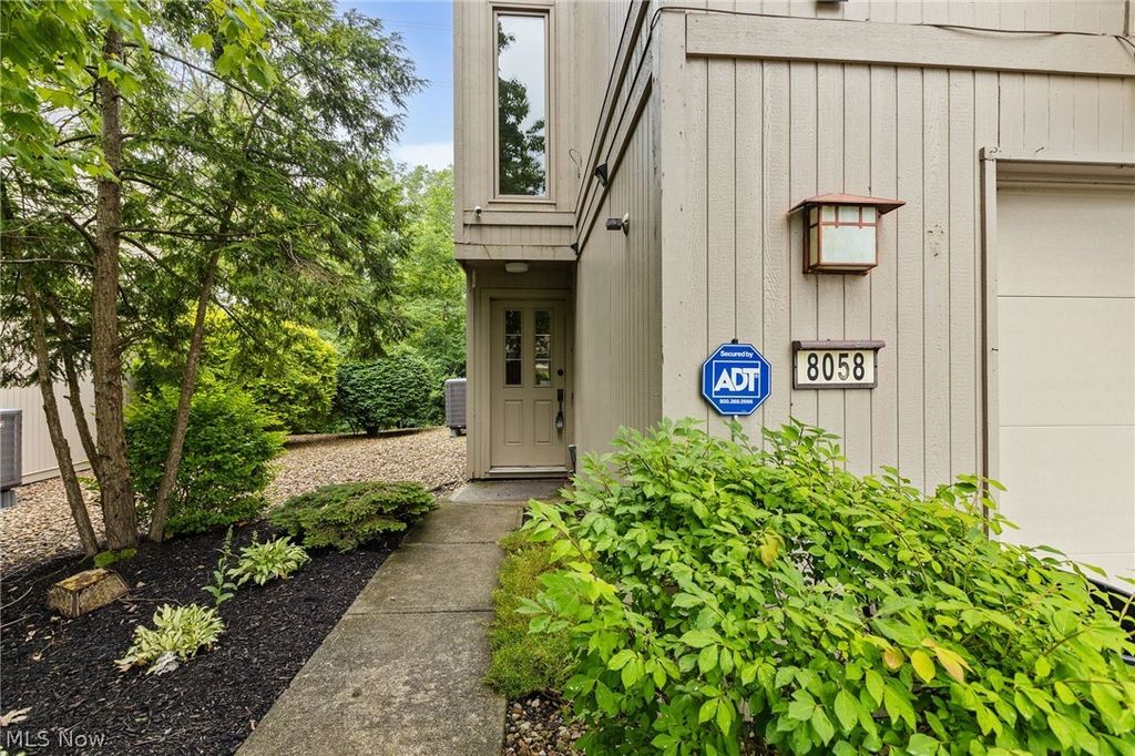 Photo of 8058 Steven David Drive, Strongsville, OH 44149 (MLS # 5225172)