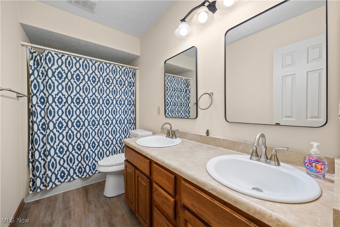 University Oaks - Residential