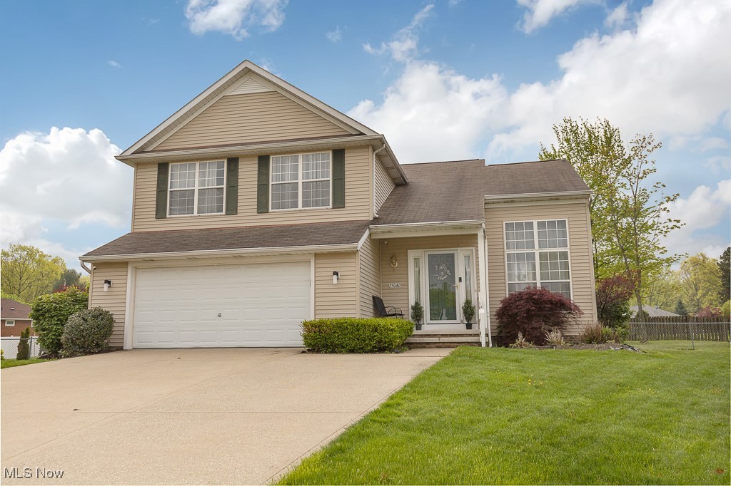 Beautifully maintained home in one of the most desirable communities. This 4 bedroom, 3 full bath home with a LARGE, fully fenced yard is a rarity. Enjoy your new home and its privacy on a court and a finished basement that few other homes will have.