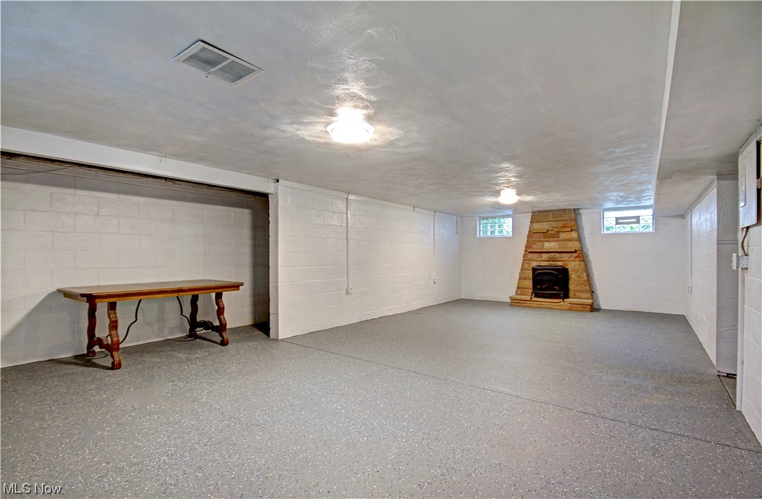 S H Kleinman Realty Cos Broad - Residential