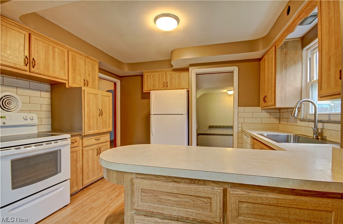 S H Kleinman Realty Cos Broad - Residential