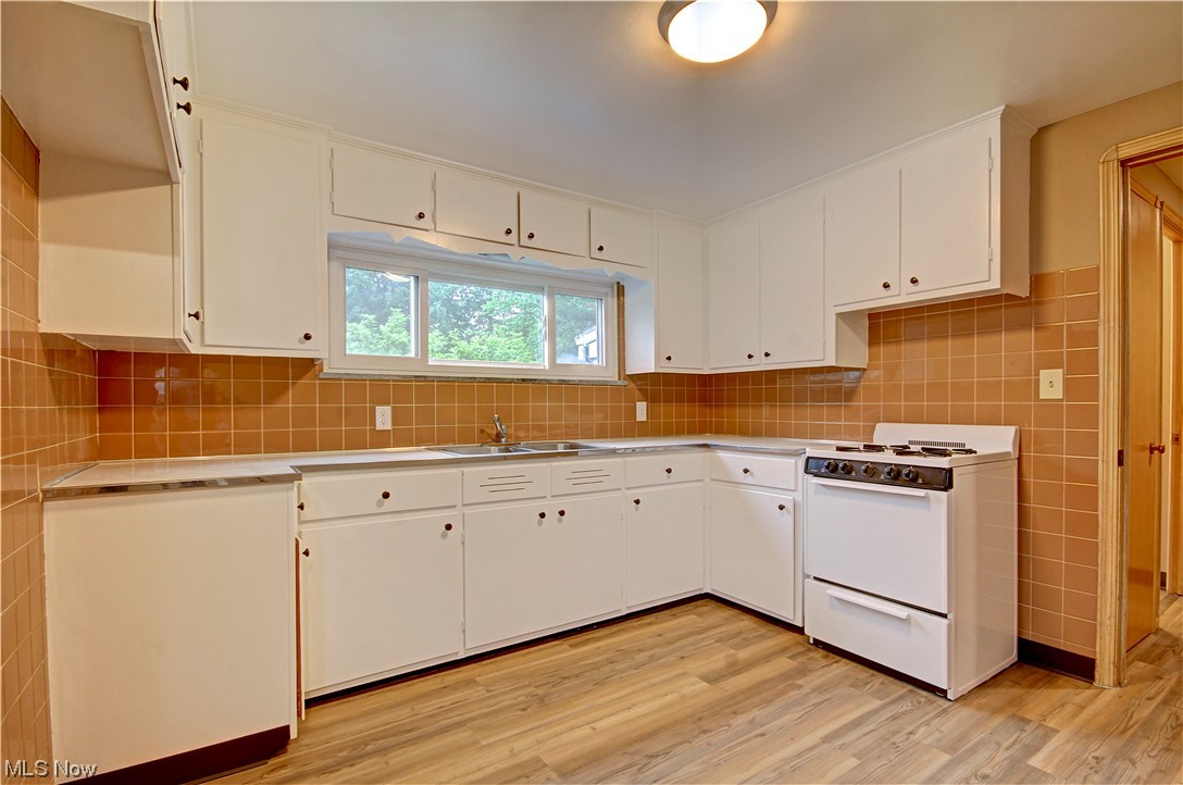 S H Kleinman Realty Cos Broad - Residential