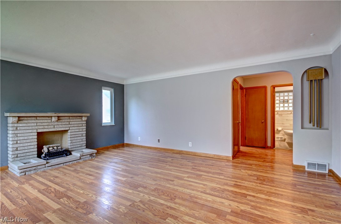 S H Kleinman Realty Cos Broad - Residential