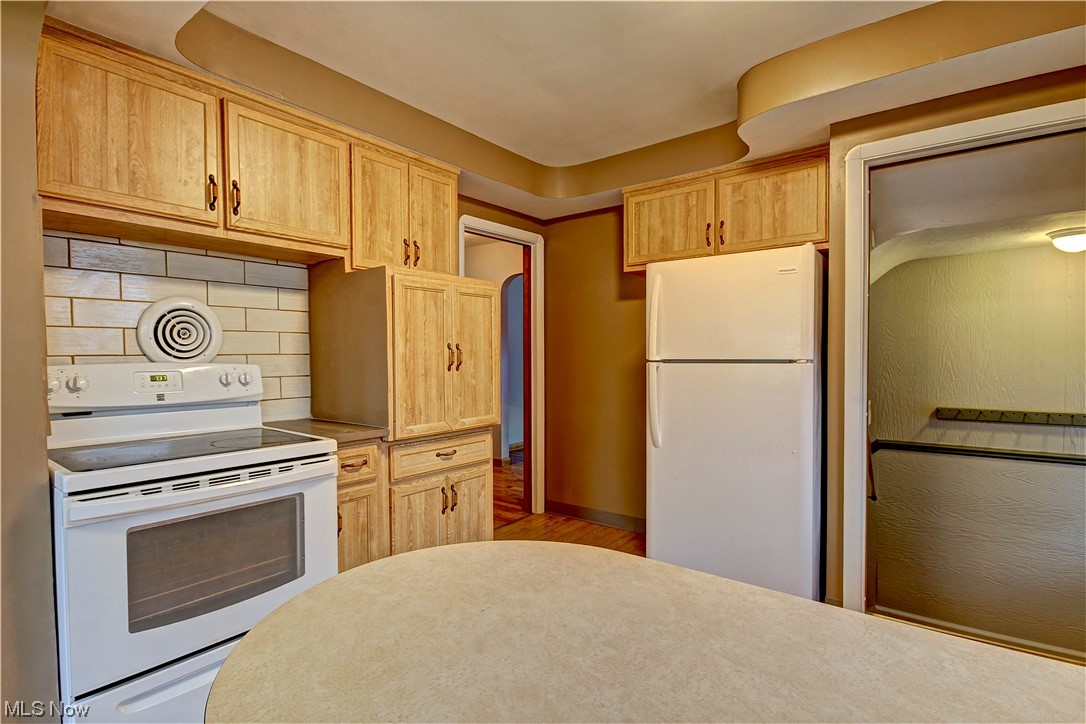 S H Kleinman Realty Cos Broad - Residential