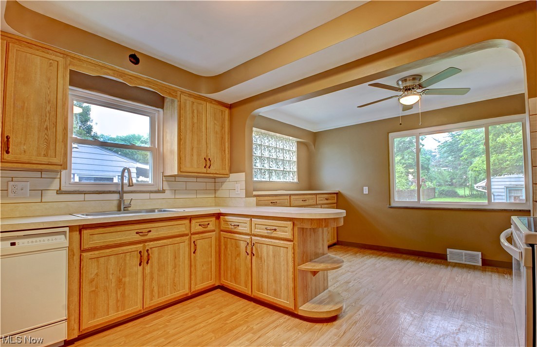 S H Kleinman Realty Cos Broad - Residential