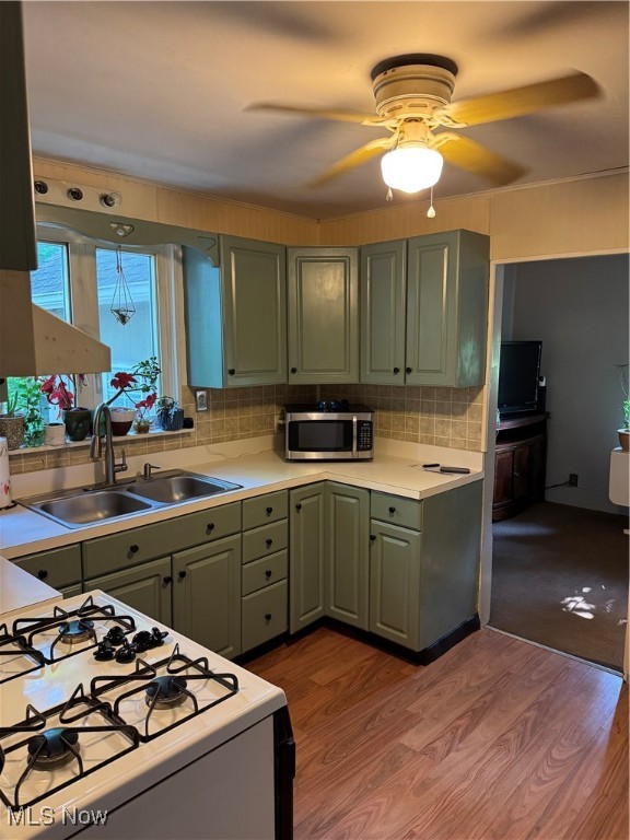 Ravenna, Ohio 44266, United States, 2 Bedrooms Bedrooms, ,1 BathroomBathrooms,Residential,Pending,150954