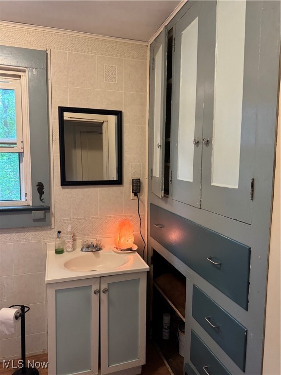 Ravenna, Ohio 44266, United States, 2 Bedrooms Bedrooms, ,1 BathroomBathrooms,Residential,Pending,150954