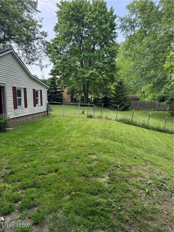 Ravenna, Ohio 44266, United States, 2 Bedrooms Bedrooms, ,1 BathroomBathrooms,Residential,Pending,150954