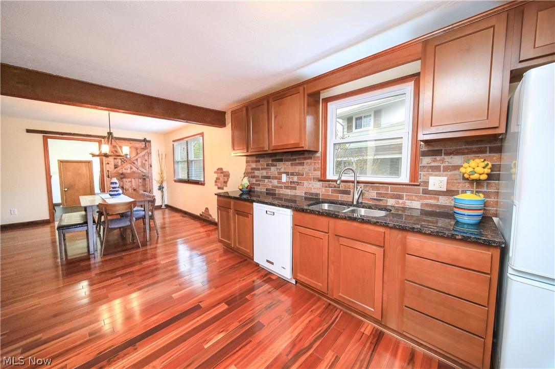 Chagrin Lagoons - Residential