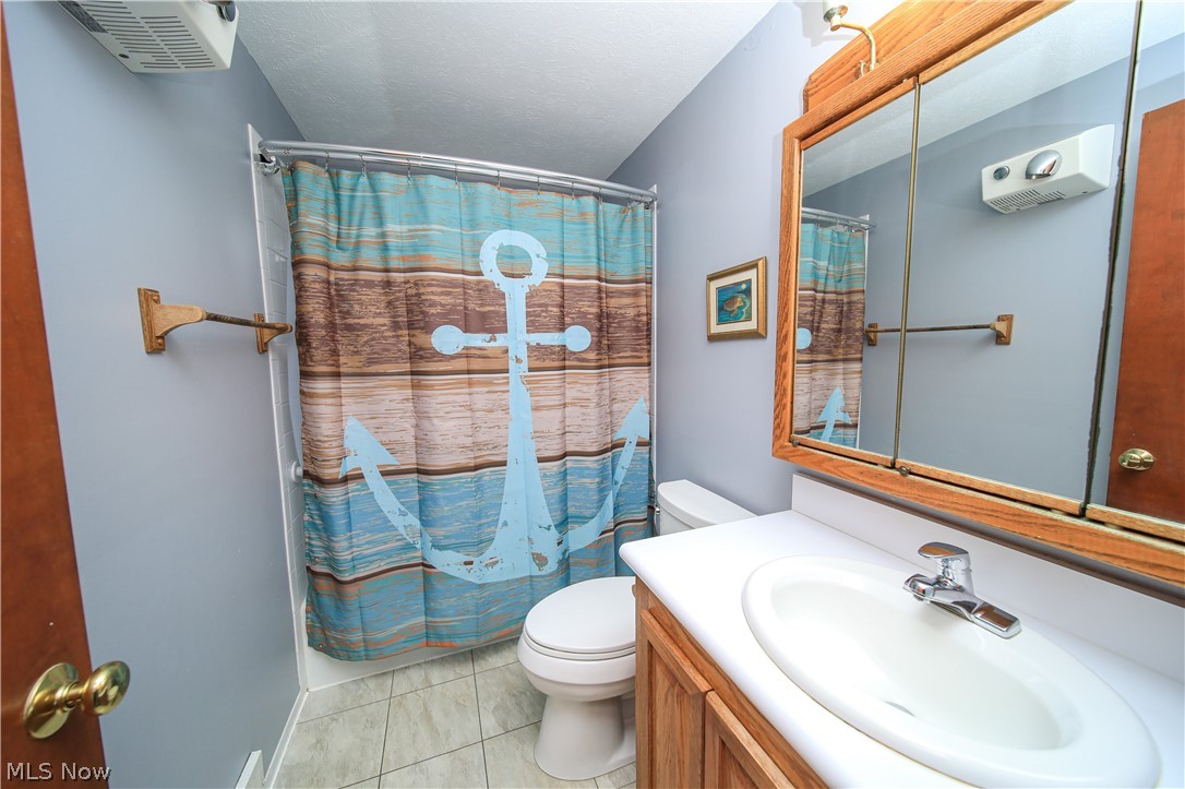 Chagrin Lagoons - Residential