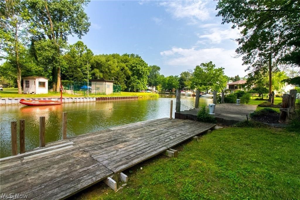 Chagrin Lagoons - Residential