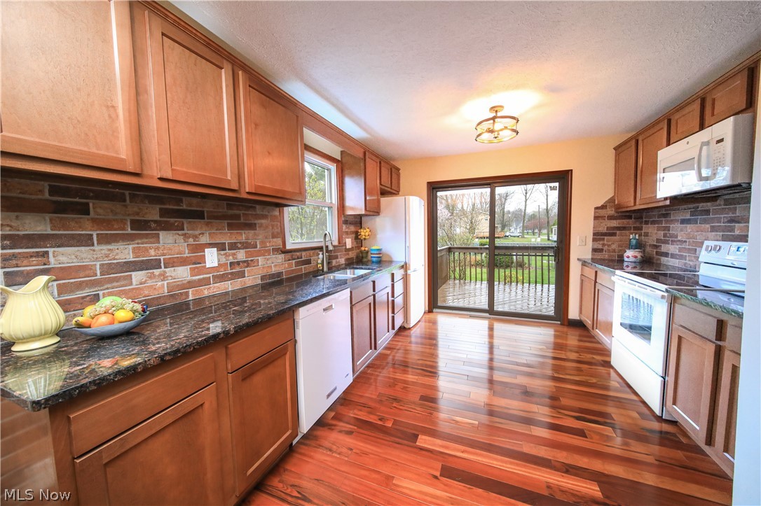 Chagrin Lagoons - Residential