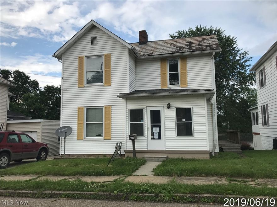 2 bedroom 1 1/2 bath home in New Lexington. Property was built prior to 1978 and lead based paint may potentially exist. This property may qualify for Seller Financing (Vendee)