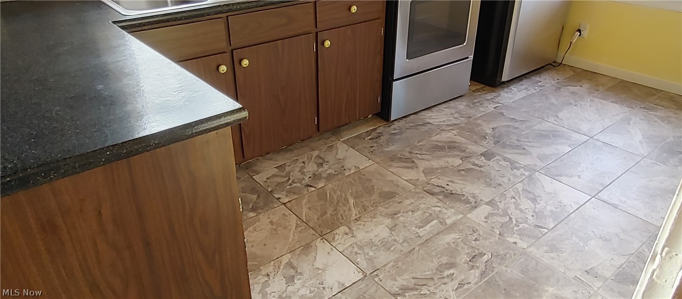 Airway - Residential Lease